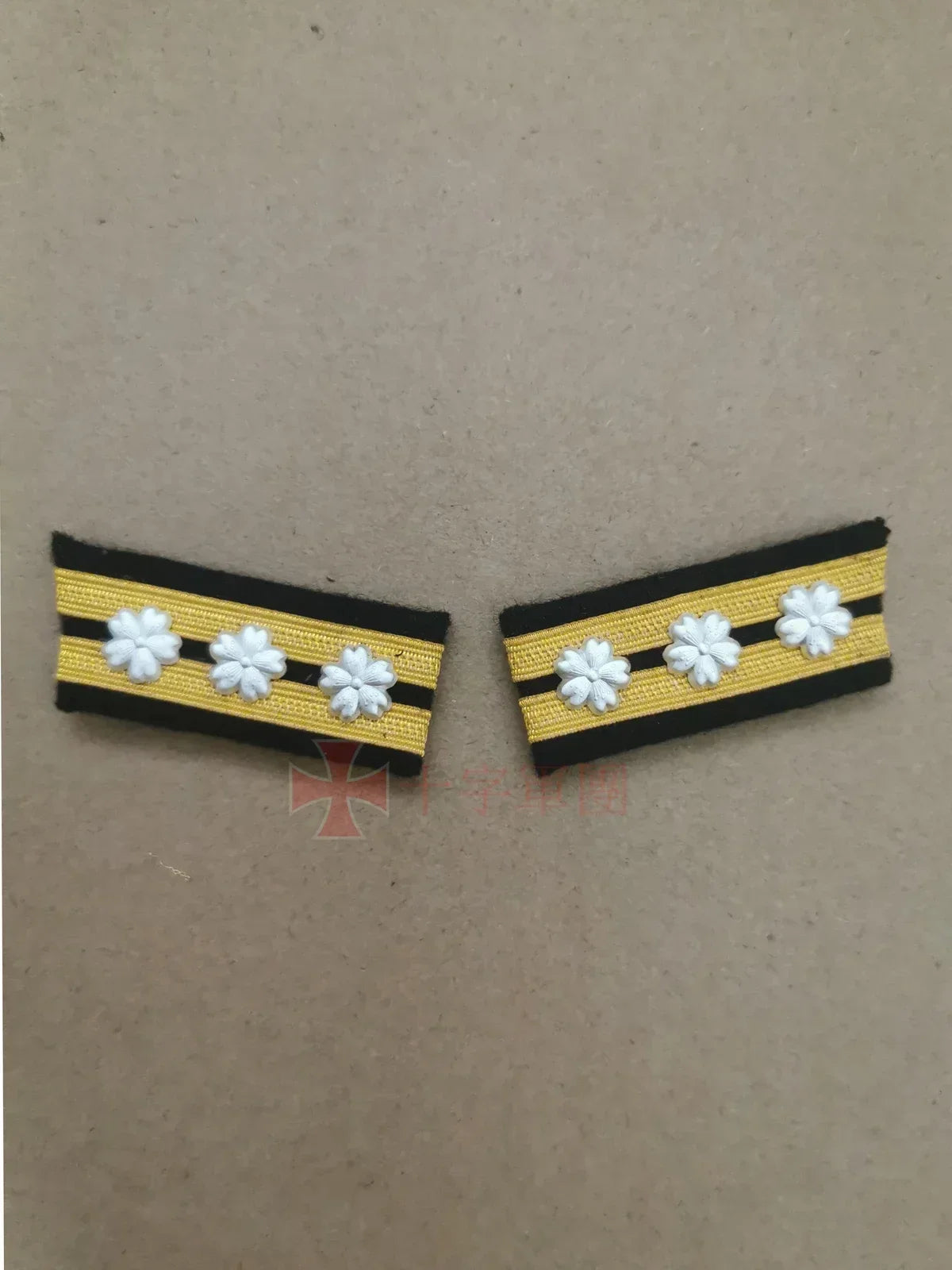 Reproduction WW2- Imperial Japanese Navy Uniform Collar Rank Insignia